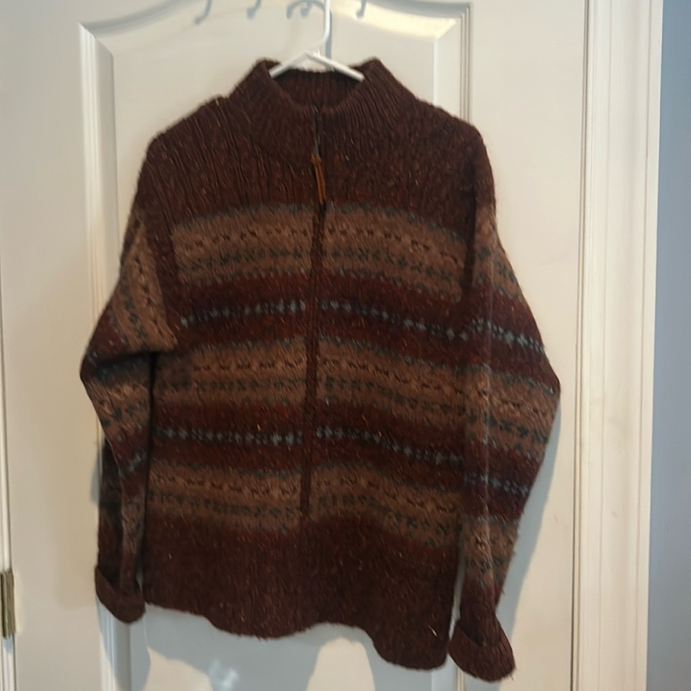 Lady’s sweater